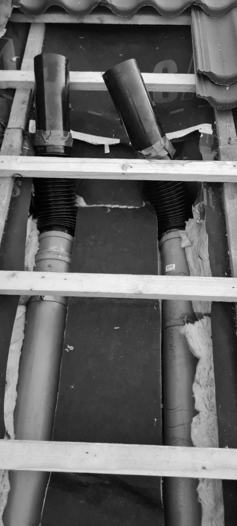 Anschluss der Lüftungsleitungen im Dachaufbau – Dachausbau mit Pool-Sanierung in Hamburg, FDX-Planungsbüro